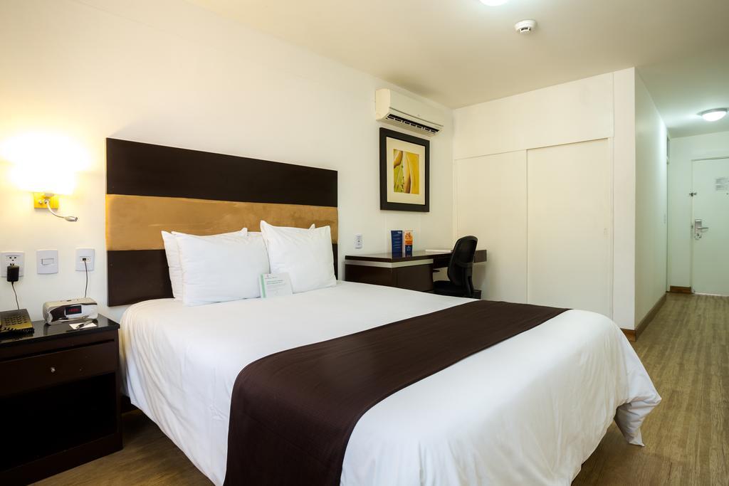 Wyndham Costa Del Sol Chiclayo Hotel Exterior photo